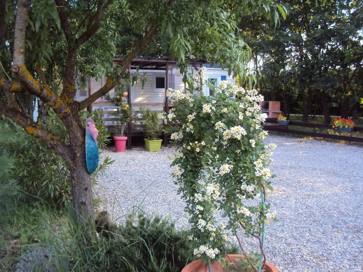 B&B La Douloire Pernes-les-Fontaines 0*,